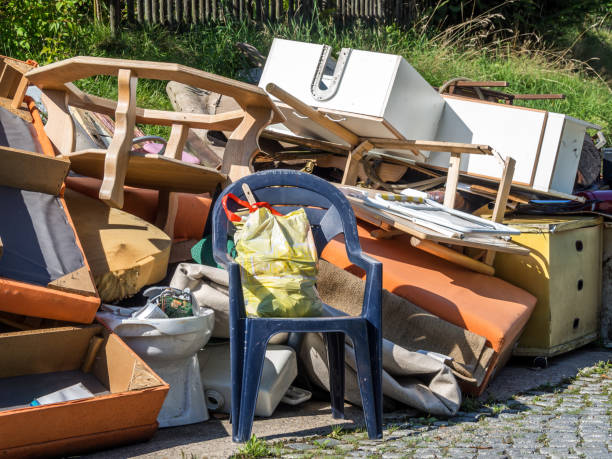 Best Garage Cleanout  in Urbandale, IA