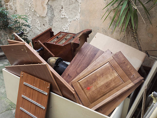 Best Construction Debris Removal  in Urbandale, IA